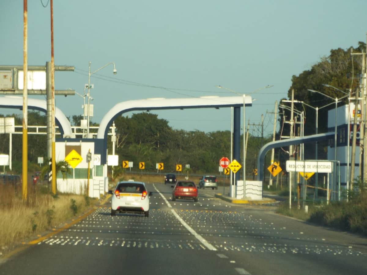 Listo el arco de seguridad en la entrada a Chetumal