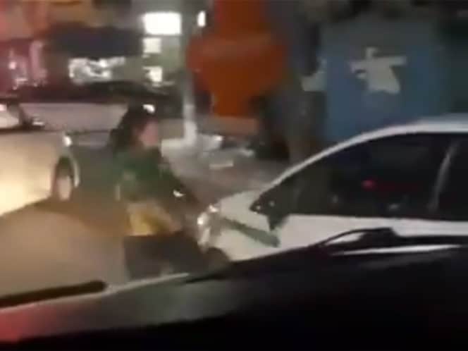 Riña entre conductores es aprovechada por sujeto para robar auto