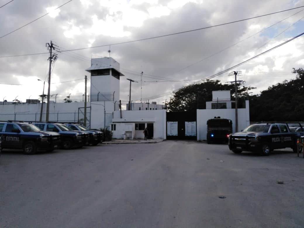 Matan a reo en cárcel de Cancún, ¡celda tenía refrigerador!