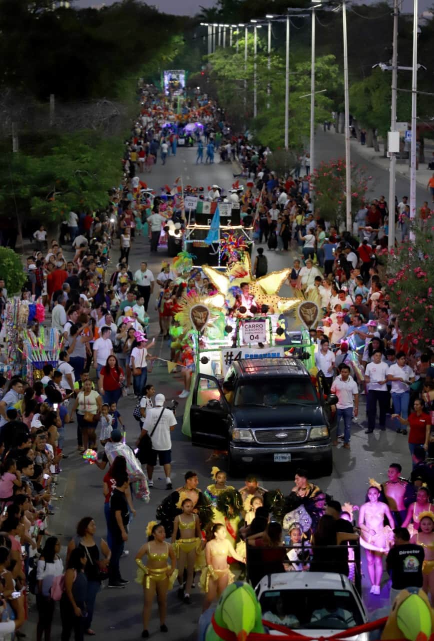 Galería: Espectacular domingo de Carnaval en Cancún