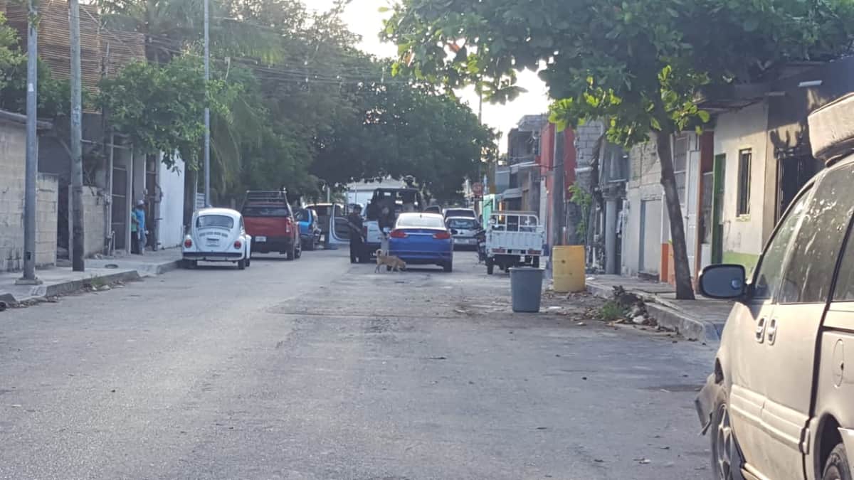 Detienen a tres en cateo a casa de Playa del Carmen