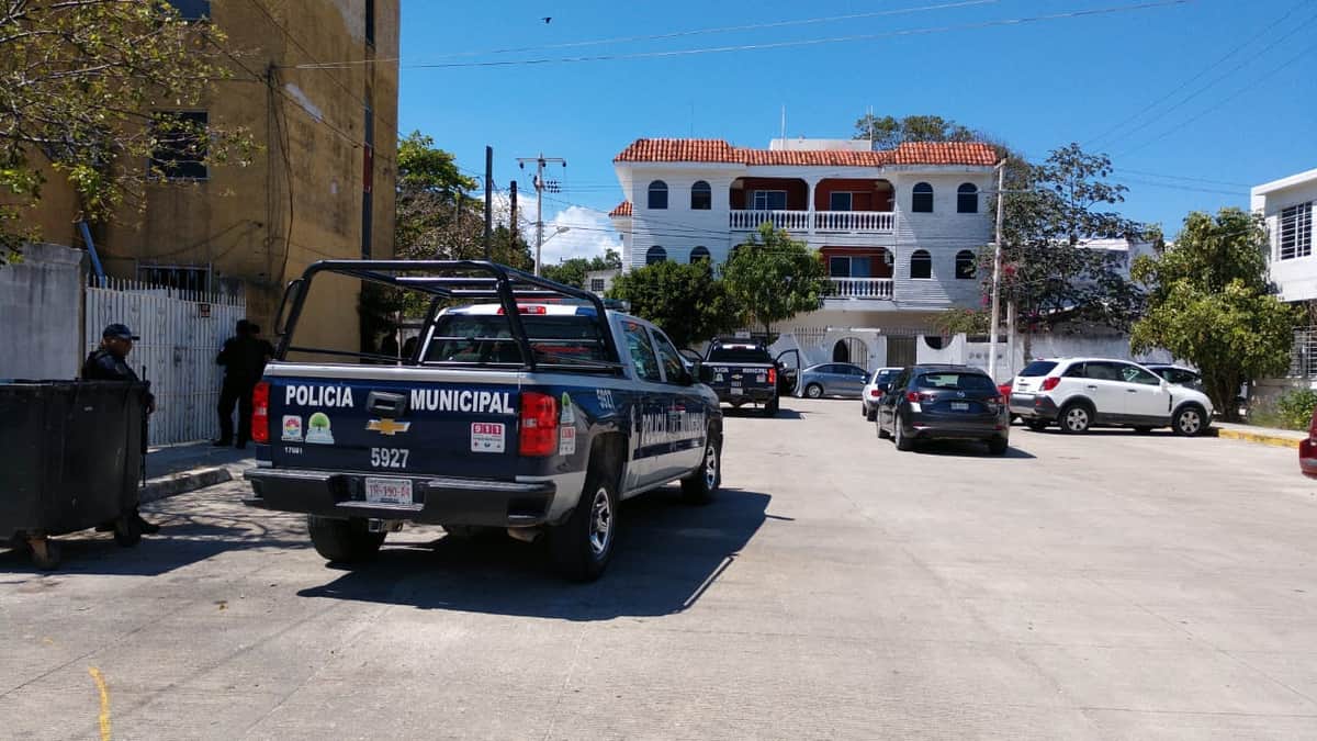 Roban más de 400 mil pesos a mujer camino al banco