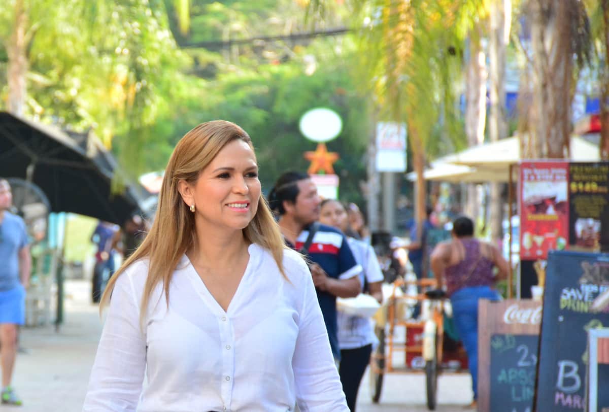 Lili Campos se posiciona en el Distrito Diez