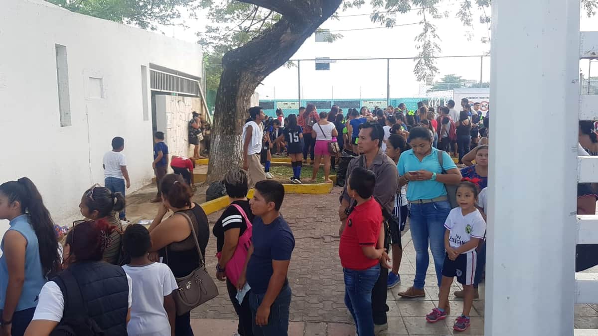 Inconforma cobro de uniformes en Instituto del Deporte en Solidaridad