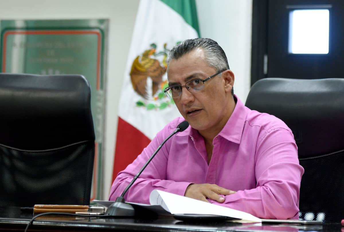 Encabeza Carlos Mario Villanueva lista de "pluris" del PESQ