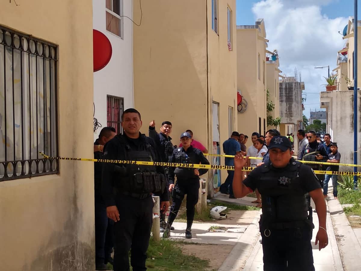 Hallan cuerpo embolsado en Cancún