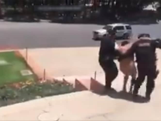 Hombre se ejercitaba desnudo en Paseo de la Reforma