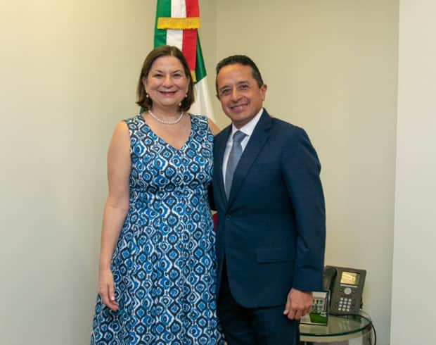 Carlos Joaquín sostiene encuentro con embajadora para promocionar Quintana Roo