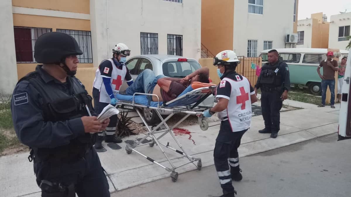 Intentan linchar a ladrón de Oxxos en Cancún