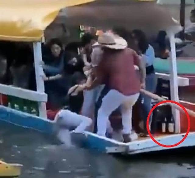 Otra joven cae a trajineras en Xochimilco