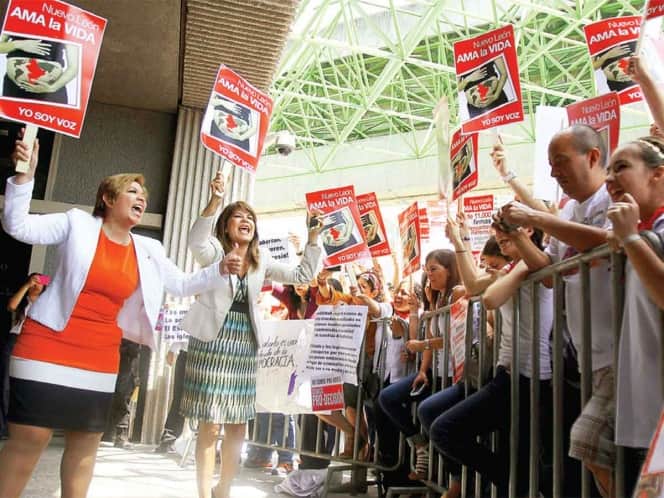 Doctores podrán negarse a realizar abortos en NL