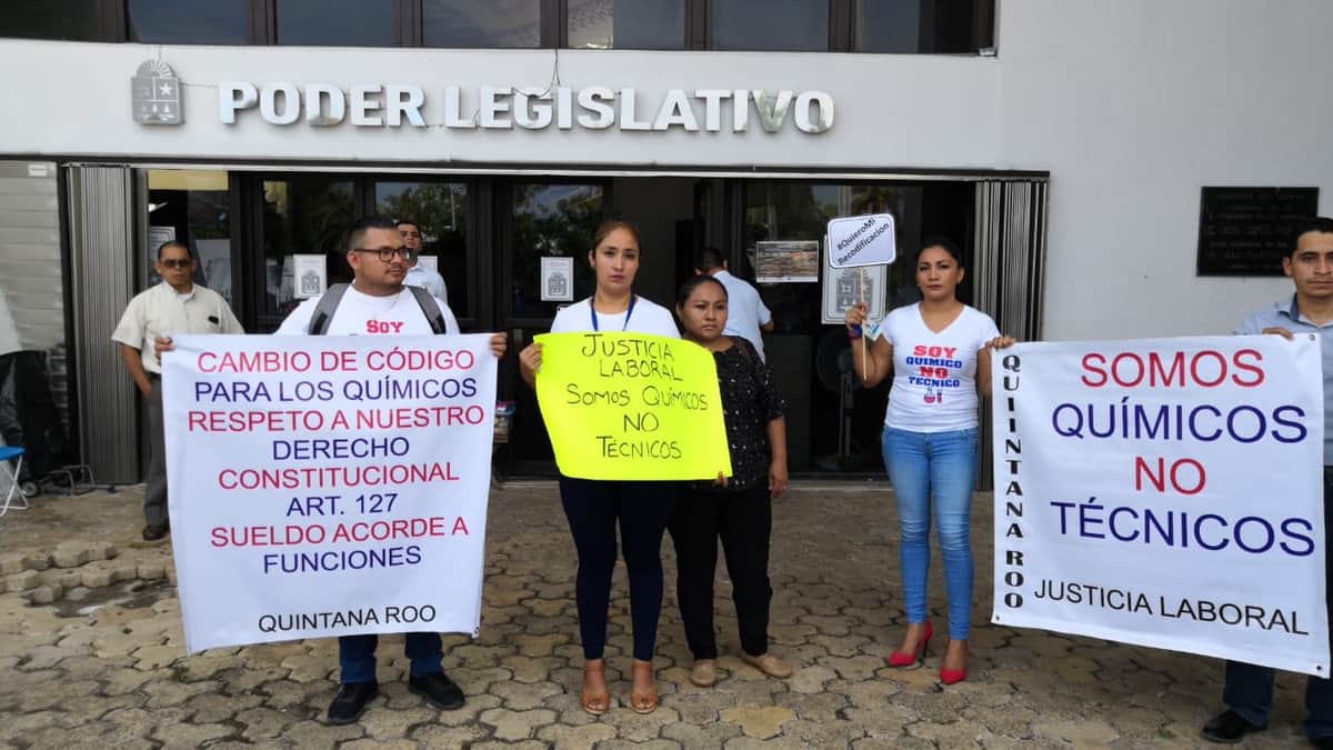 Químicos de Sesa protestan; exigen aumento de salario