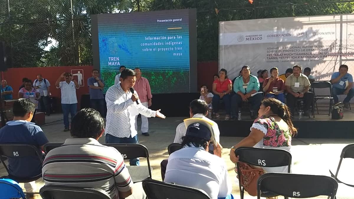 Delegado maya se queja de corrupción en asamblea informativa por Tren Maya