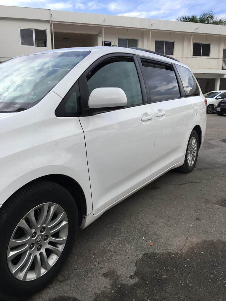 Estrena edil de Chetumal otra camioneta de lujo