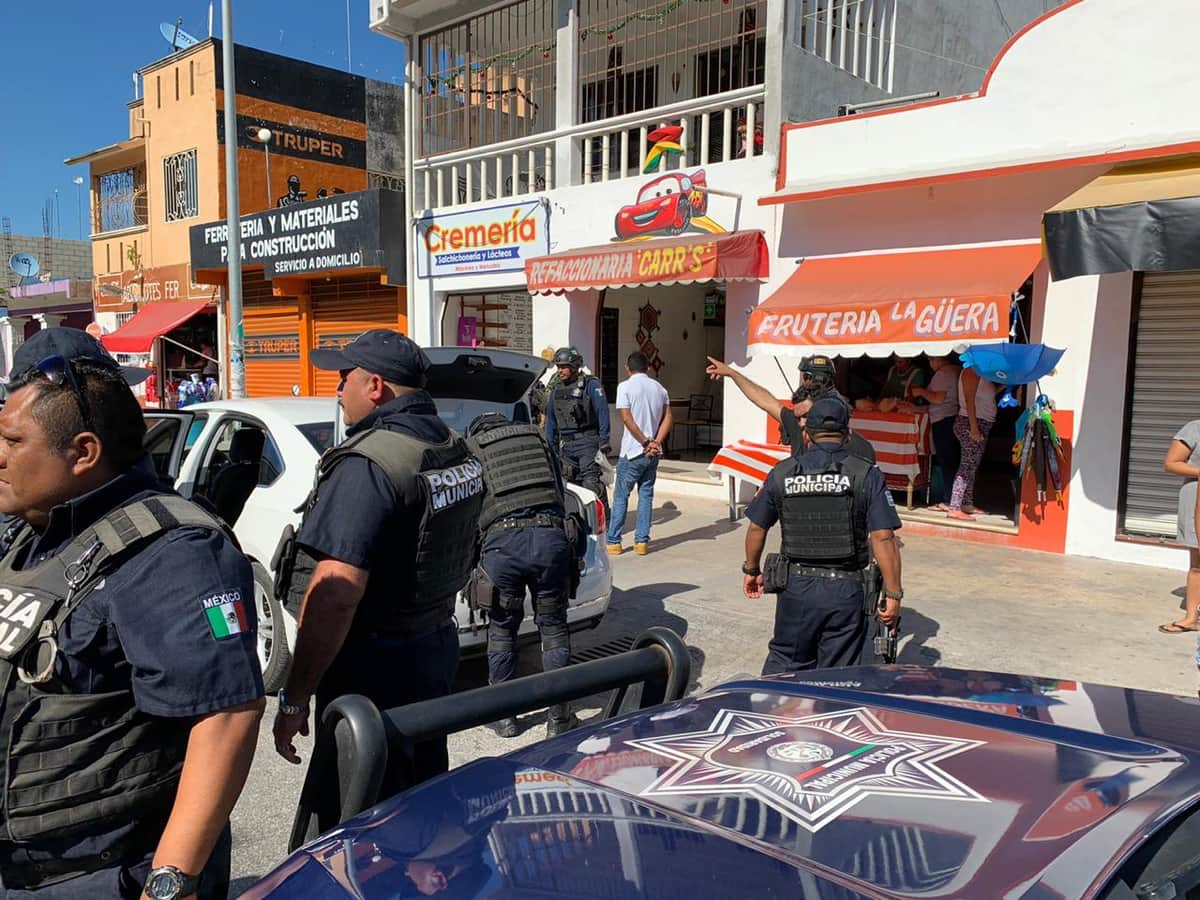 Libera policía a “levantado” en Villas del Sol; hay tres detenidos