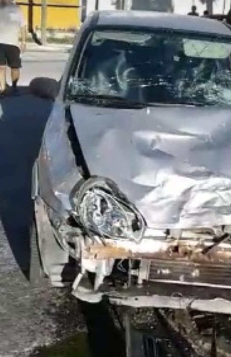 Muere motociclista atropellado en Cancún; niño resultó herido