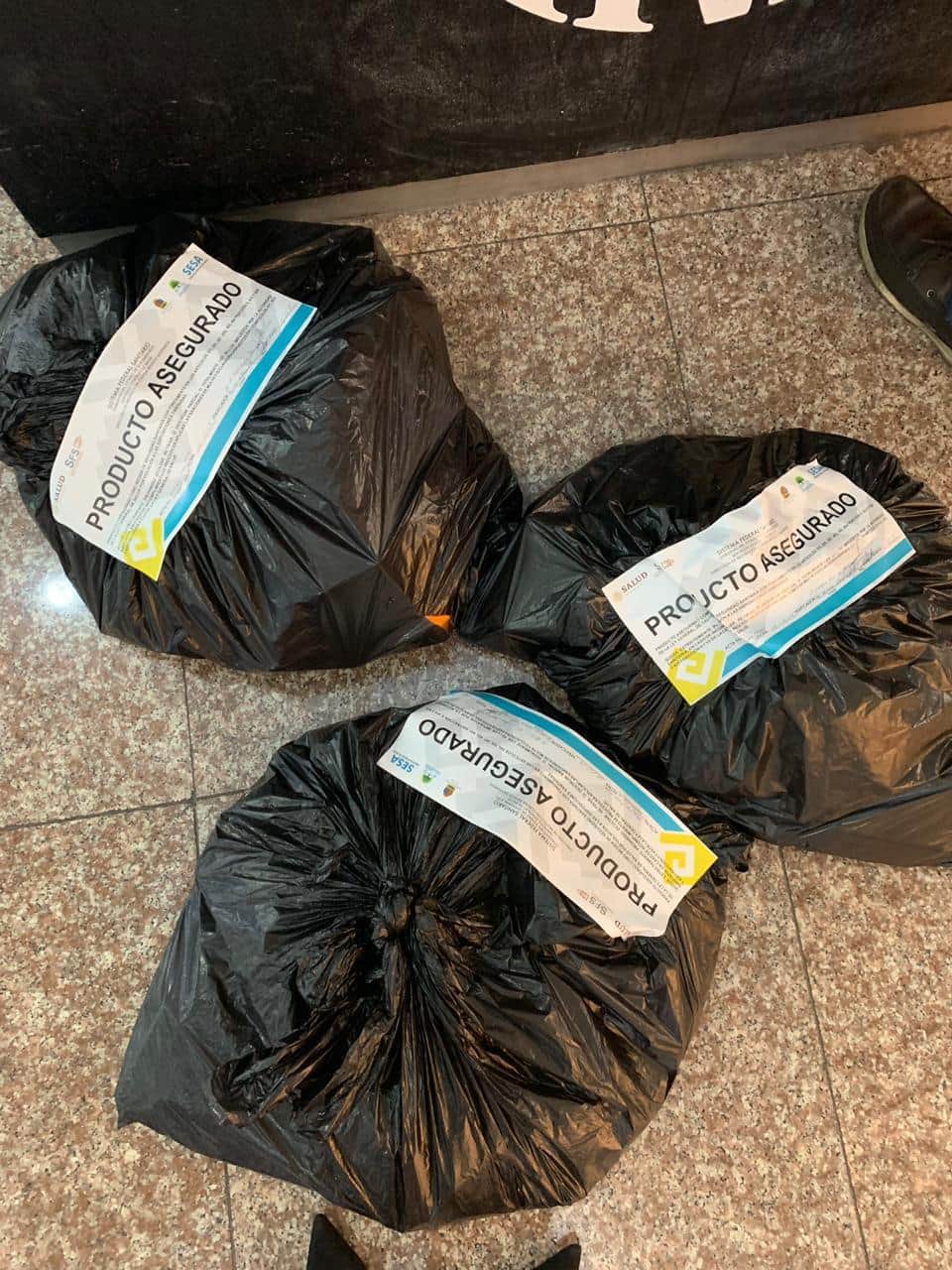 Decomisan cigarros electrónicos en Plaza Las Américas de Playa del Carmen