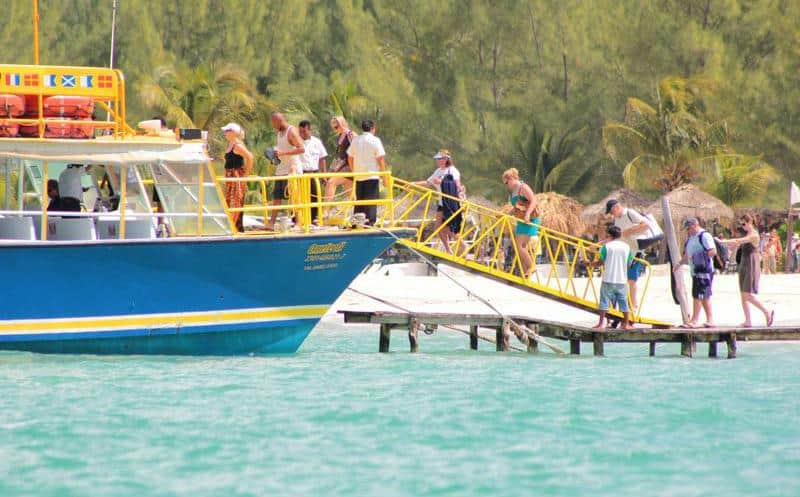 Acuataxis de Ultramar iniciarán operaciones el 1 de diciembre