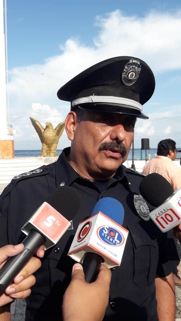 Detienen a dos sujetos armados en Cozumel y los trasladan a Cancún