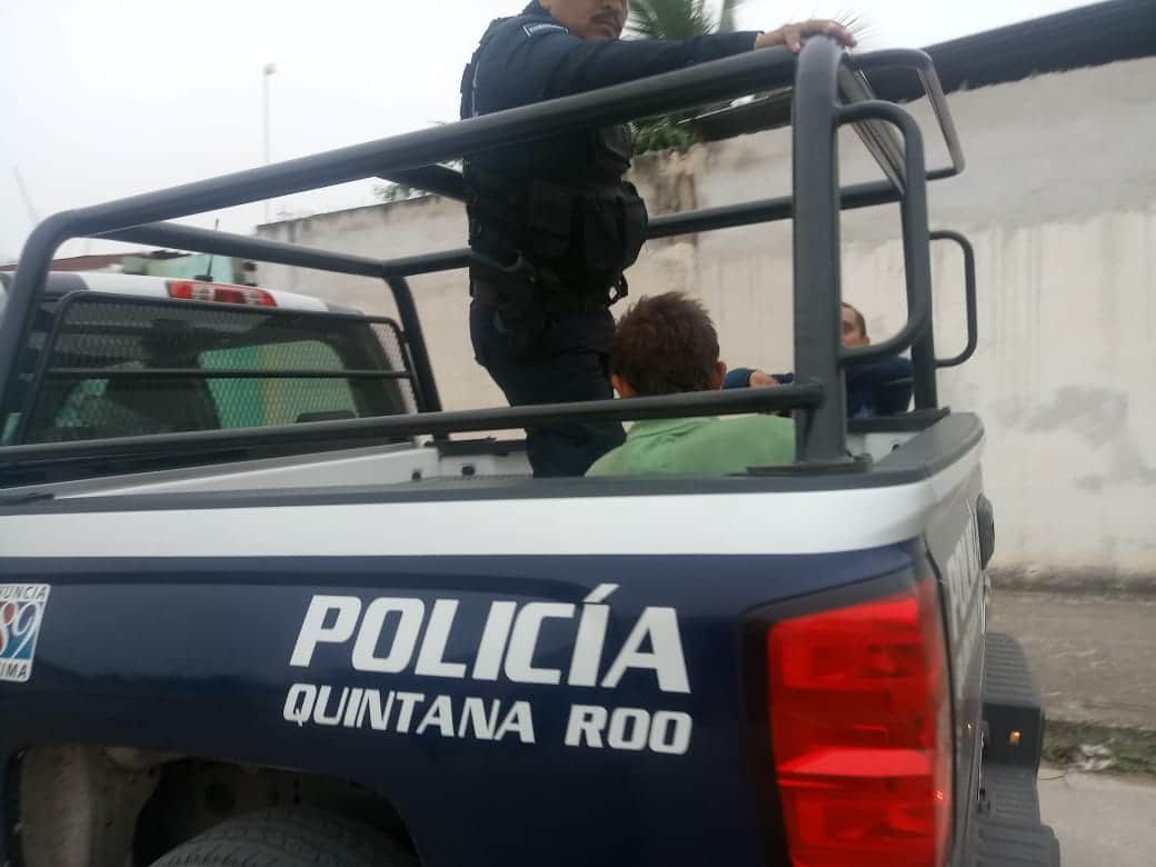 Albañil detiene a su asaltante y lo entrega a la Policía