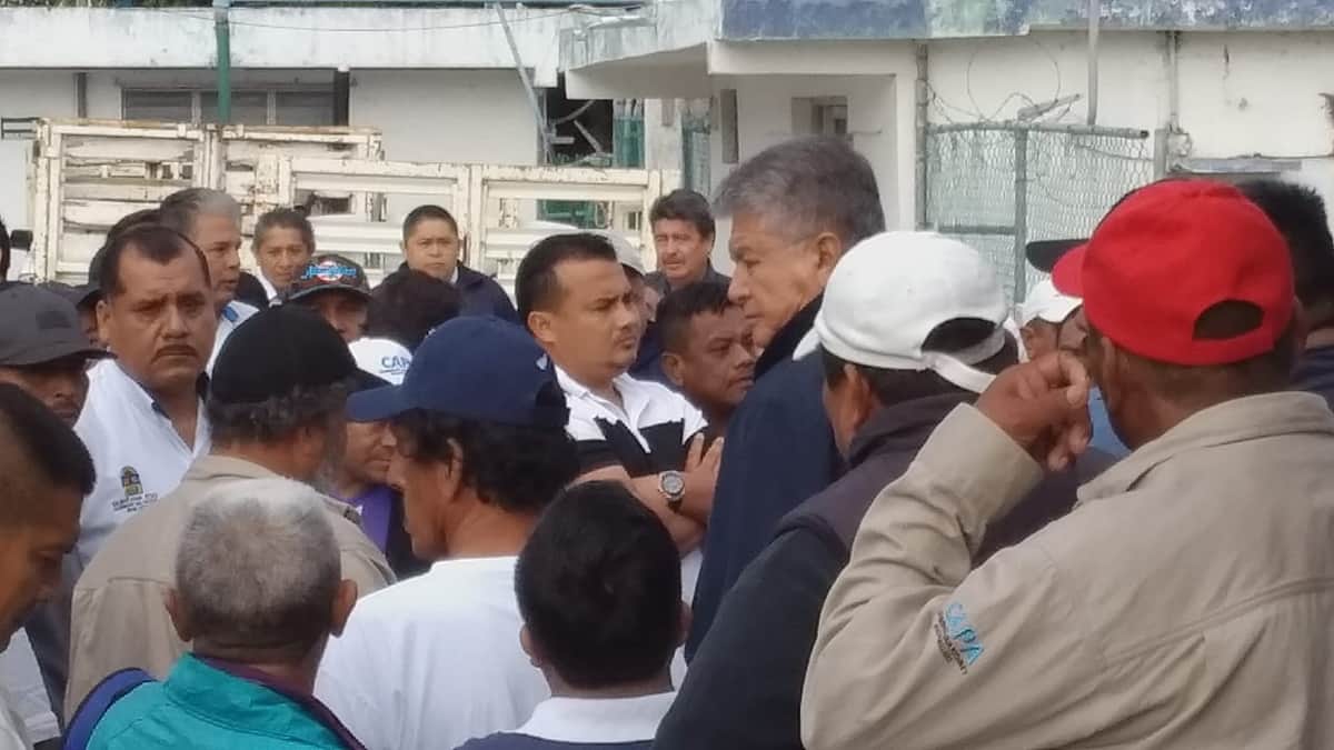 Acusan trabajadores de CAPA descuento injusto en su nómina 