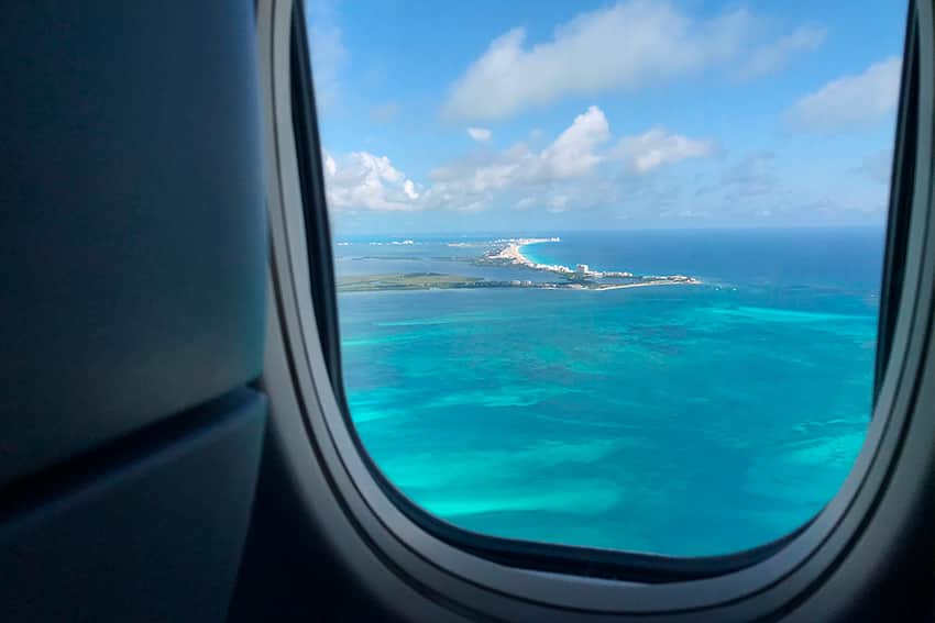 Reabren 7 rutas aéreas a Cancún por temporada decembrina