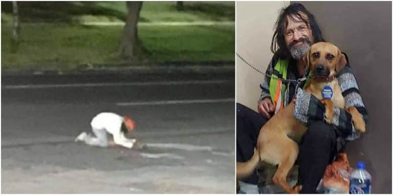 Hombre en situación de calle le llora a su perrito atropellado