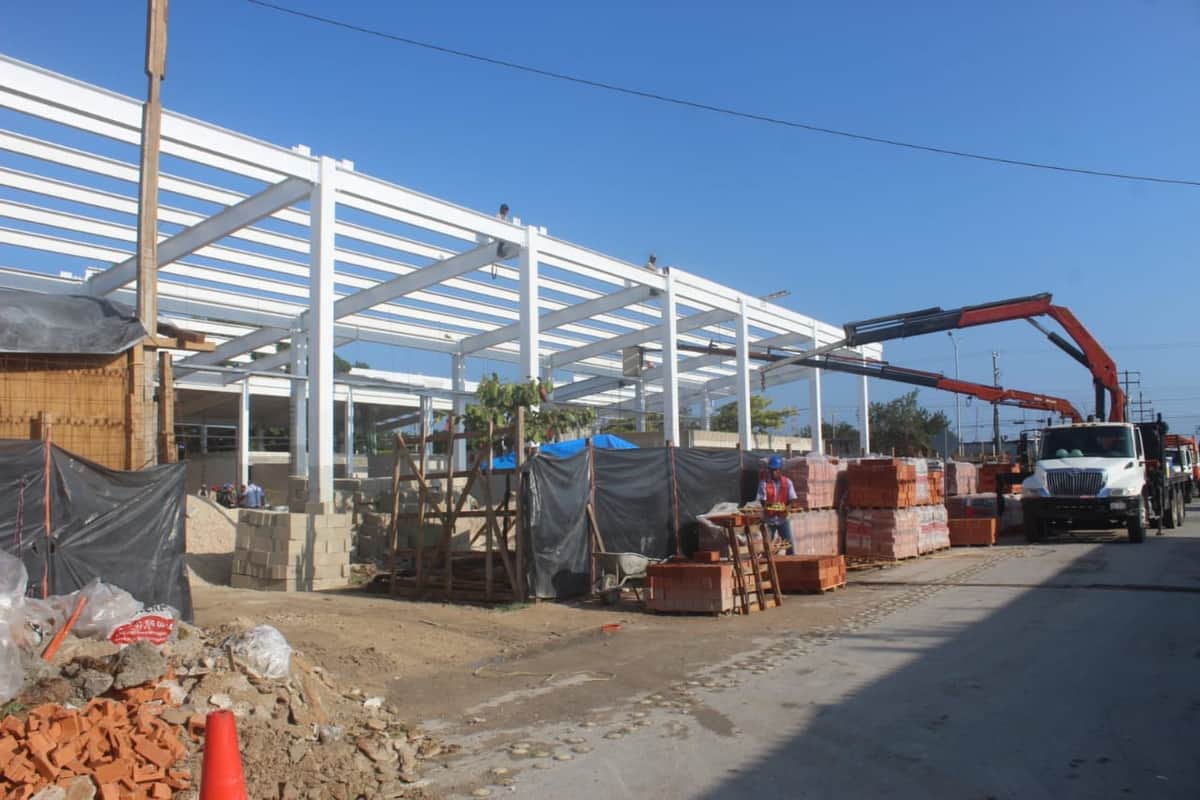 Verifican avance de 18 obras federales en Playa del Carmen