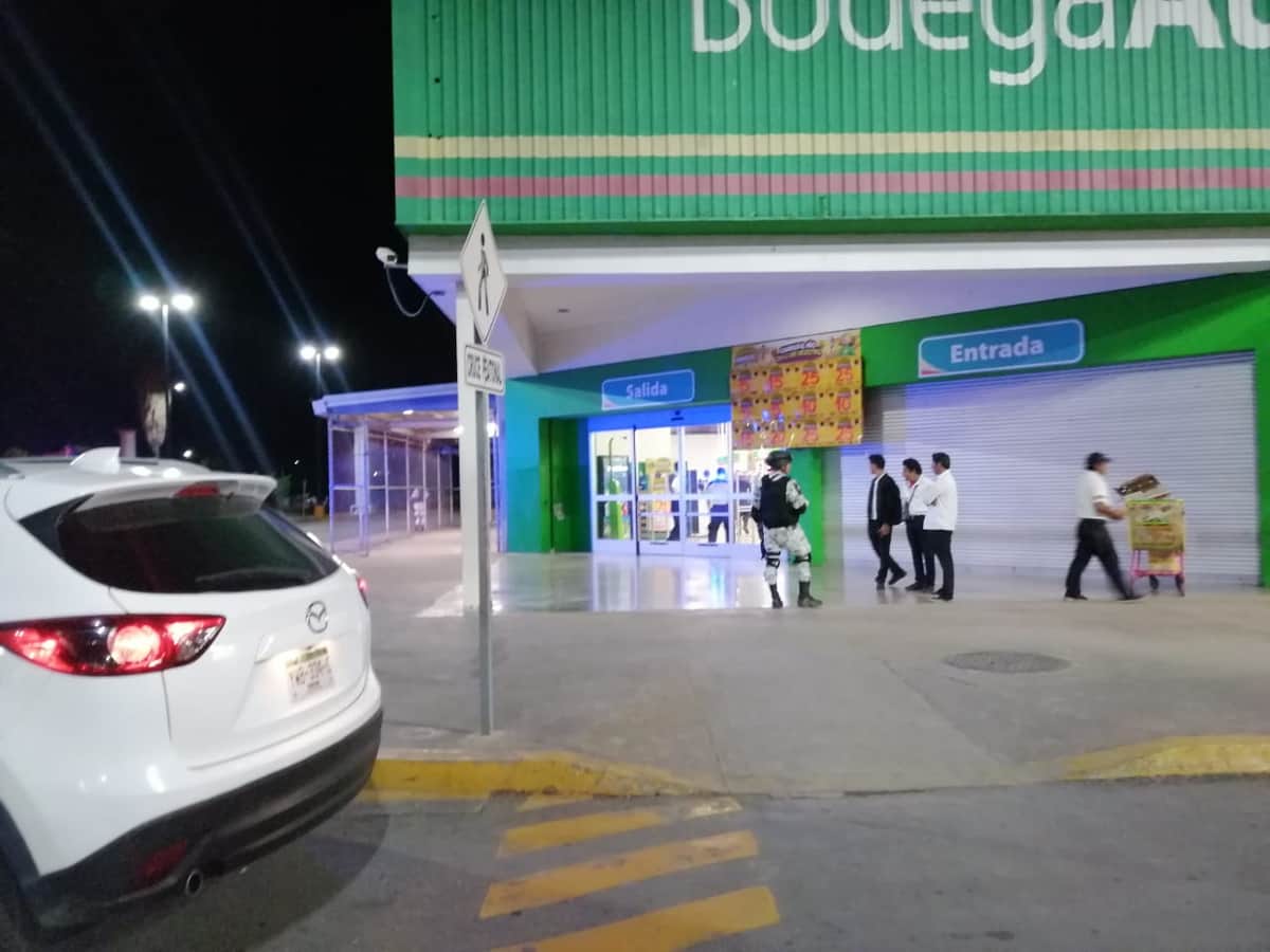 Asaltan Bodega Aurrera de Chetumal
