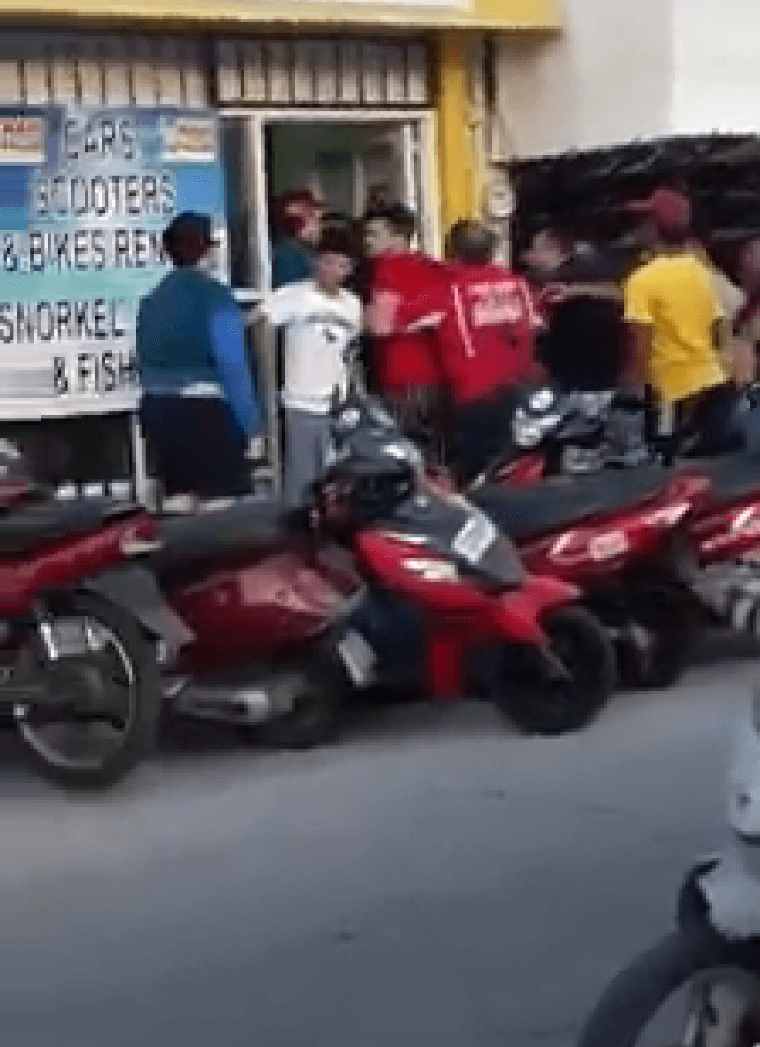 Vídeo: Otra agresión de rentadora hacia turistas en Cozumel