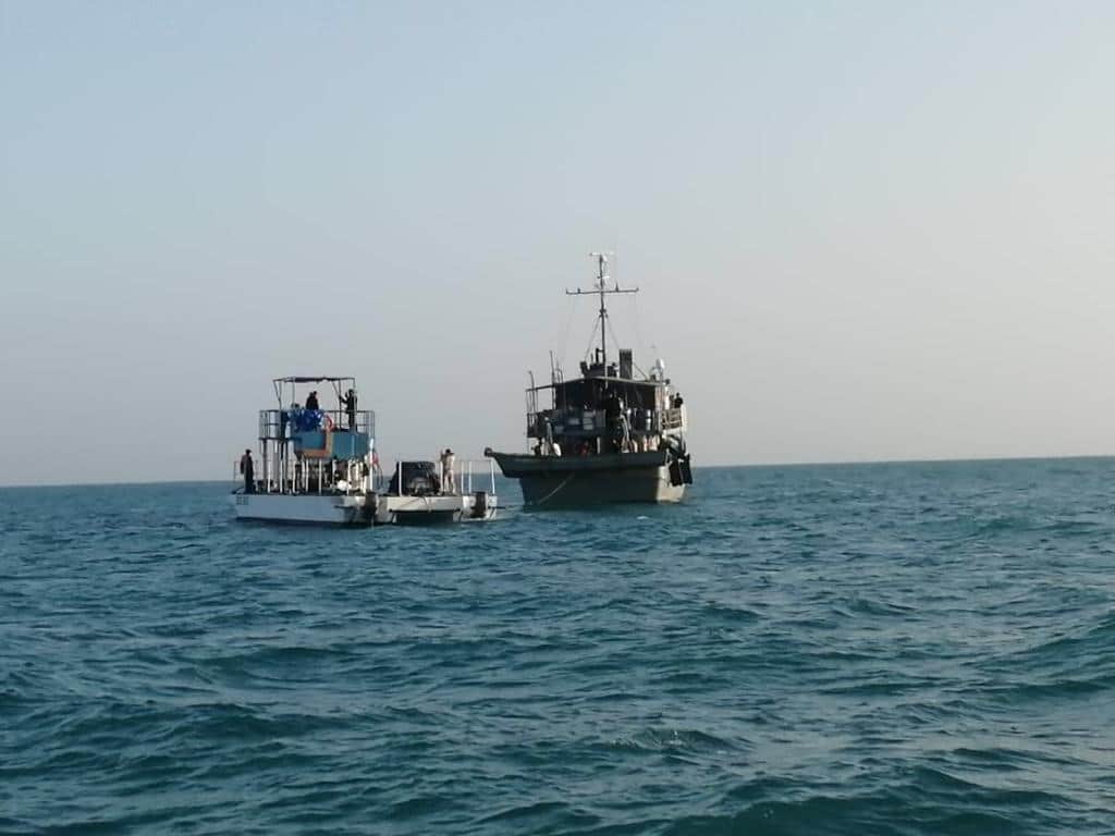 Anuncia Carlos Joaquín llegada de embarcaciones sargaceras a Isla Mujeres