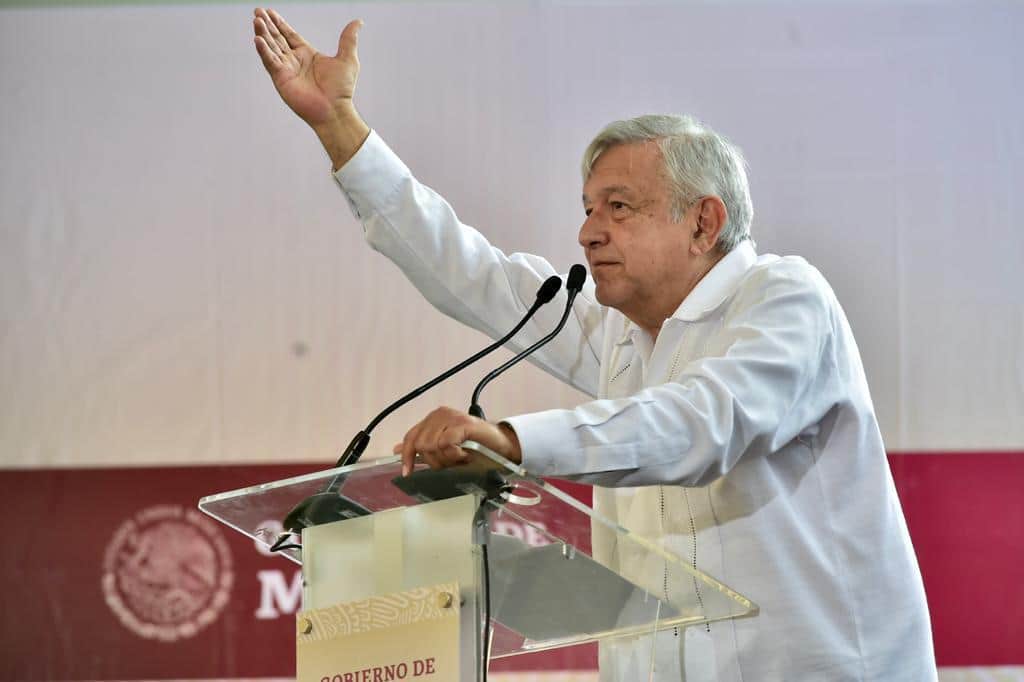 Se compromete AMLO con regularizar la tierra en Solidaridad