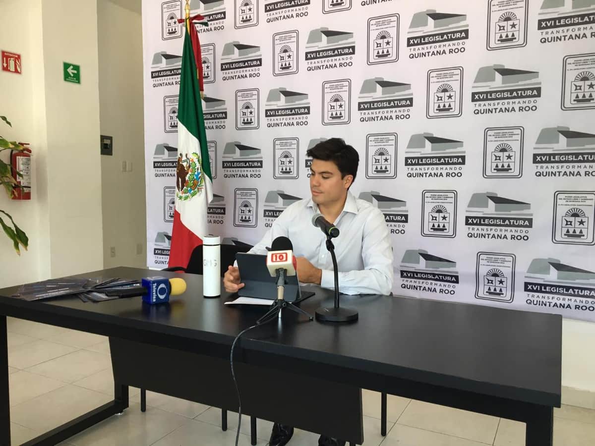 Anuncia Gustavo Miranda número alterno para asesoría jurídica