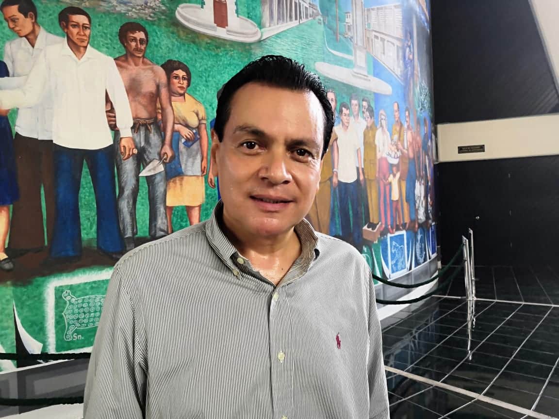 Circulan Fake News de destitución de Arturo Castro; él confirma que sigue en el cargo