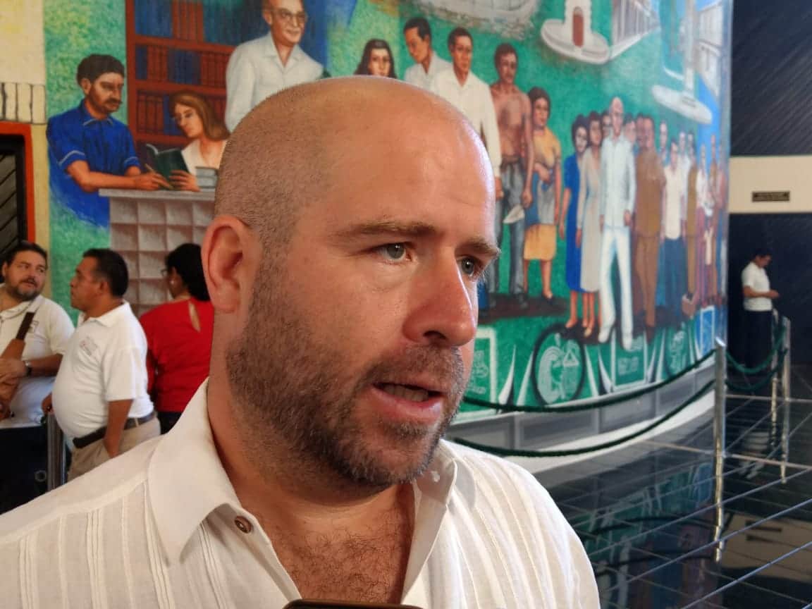 Diputado José de la Peña opta por el autoaislamiento