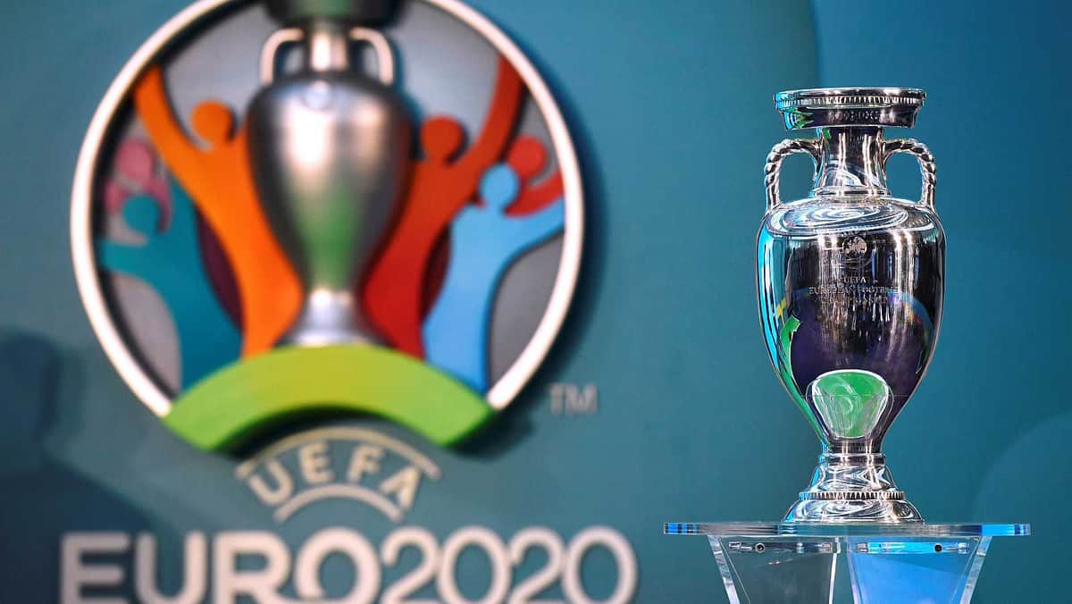 Oficial: Eurocopa se jugará hasta 2021