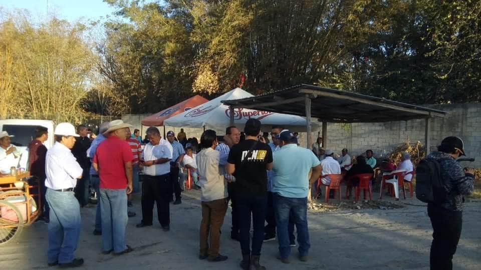 ¡Pagan a precio de nada! Bloquean entrada de azucarera en Quintana Roo