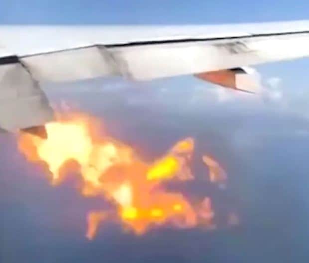 Avión a Chetumal es desviado a Cancún por incendio en motor