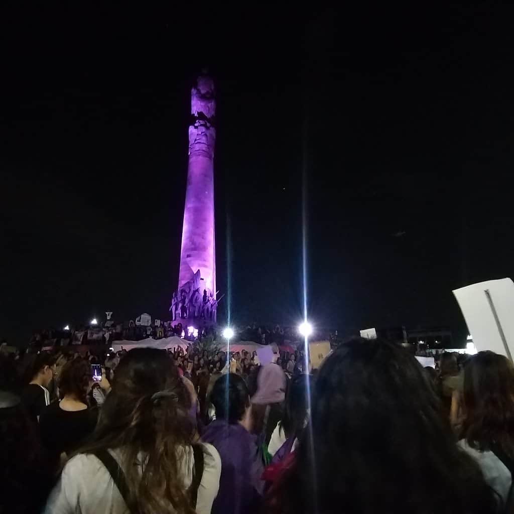 Marcha del 8 de marzo en CDMX dejó siete heridos, entre ellos policías