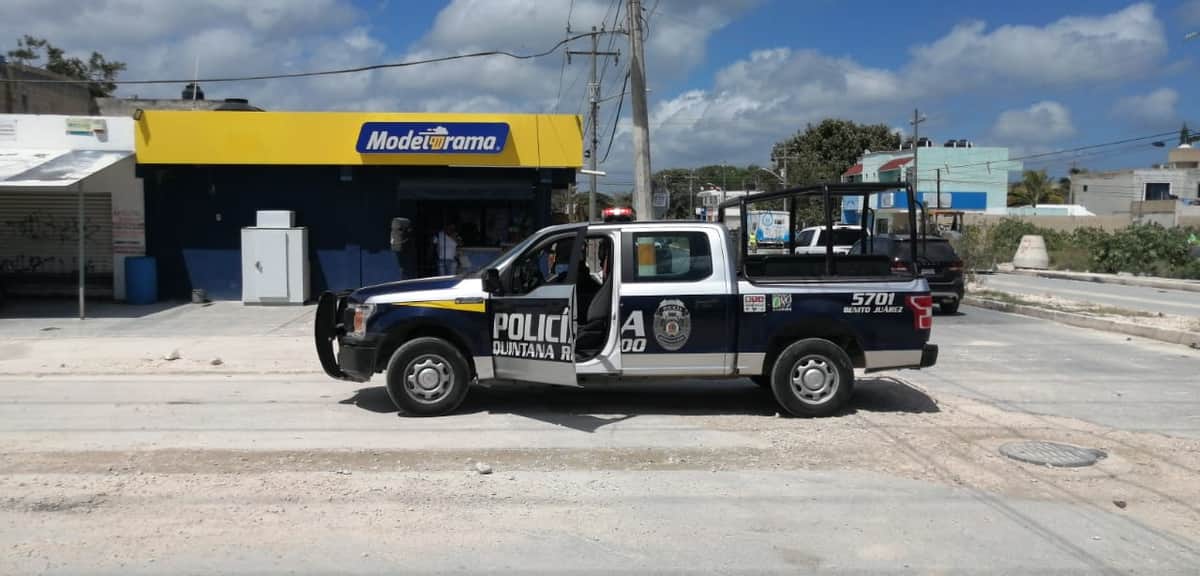 Hieren de bala a mujer en un modelorama de Cancún