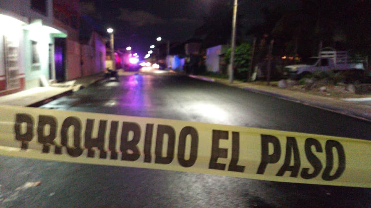Balean a dos persona en Paraíso Maya