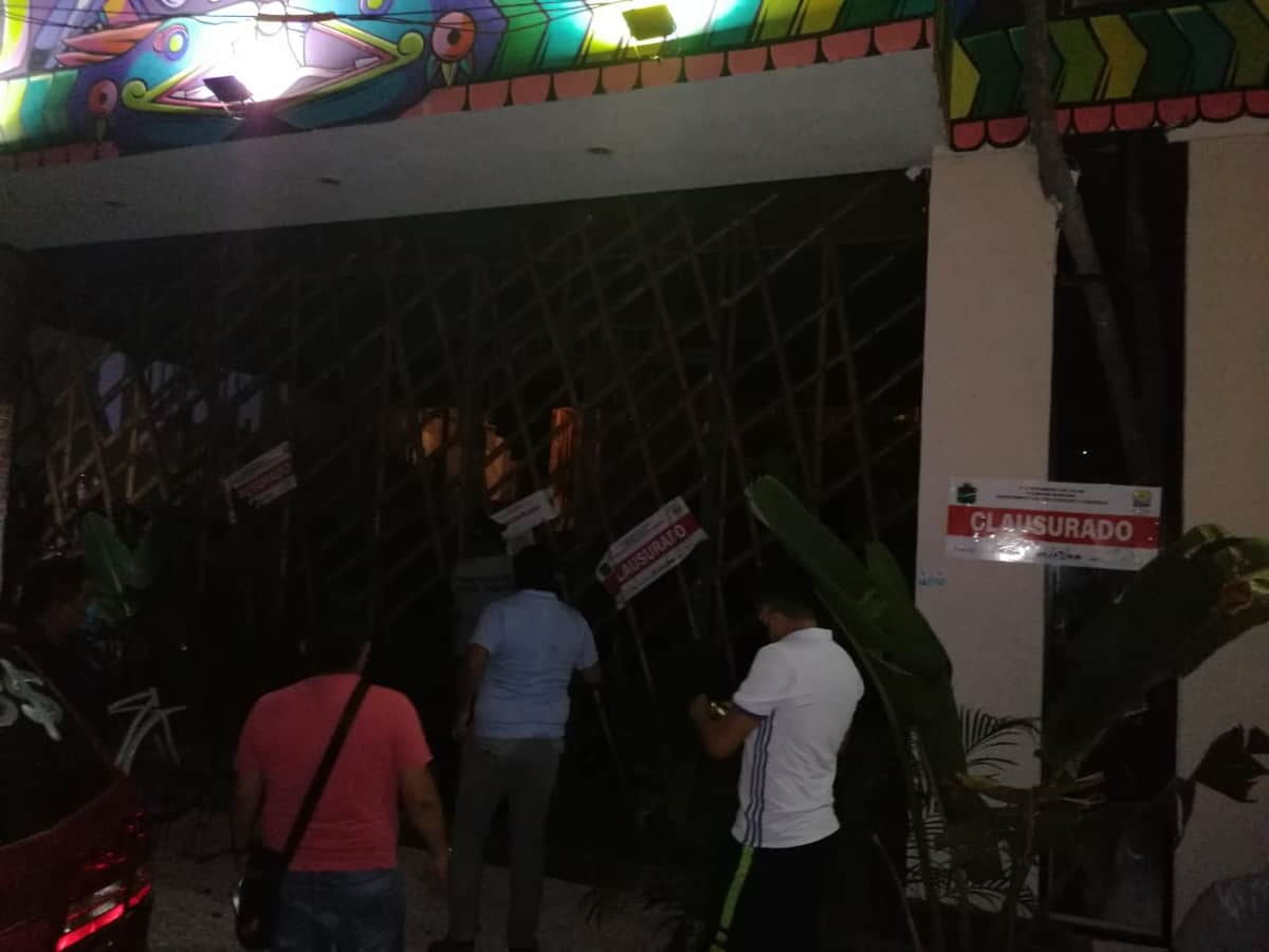 Clausuran otro hostal en Tulum por realizar fiesta; ya van 20 comercios