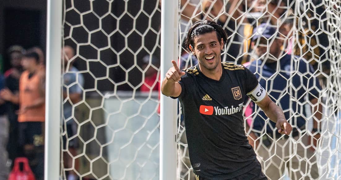 Ex futbolista italiano se declara fan del cancunense Carlos Vela