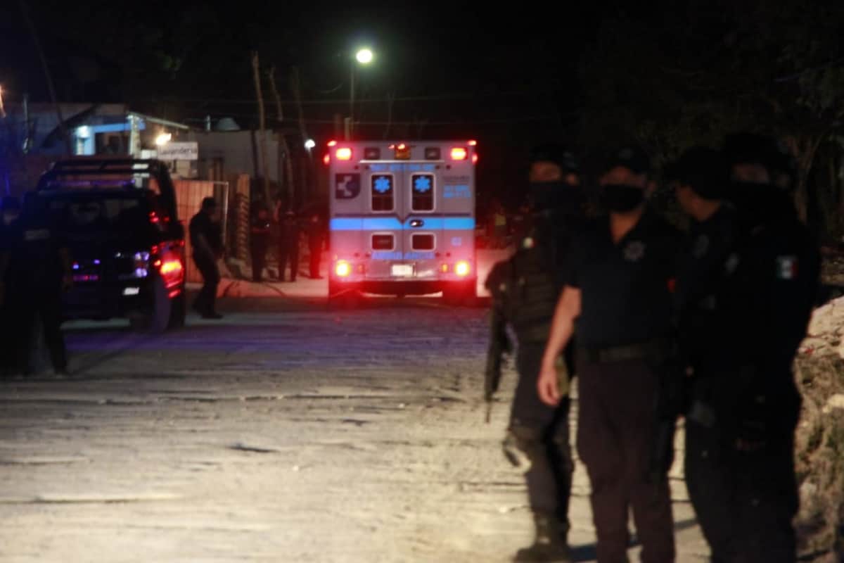 Balean a mujer en Playa del Carmen