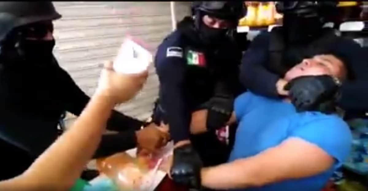 ¡Abuso de autoridad en Chetumal! Policías "levantan" a trabajadores y causan destrozos