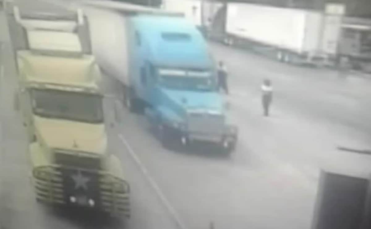 Video: La Guardia Nacional evita tragedia después de que tráiler se quedara sin frenos