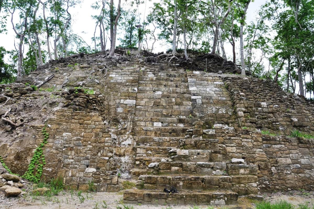 Decoración de 2 mil 400 años en Ichkabal fue destruida por incendio forestal