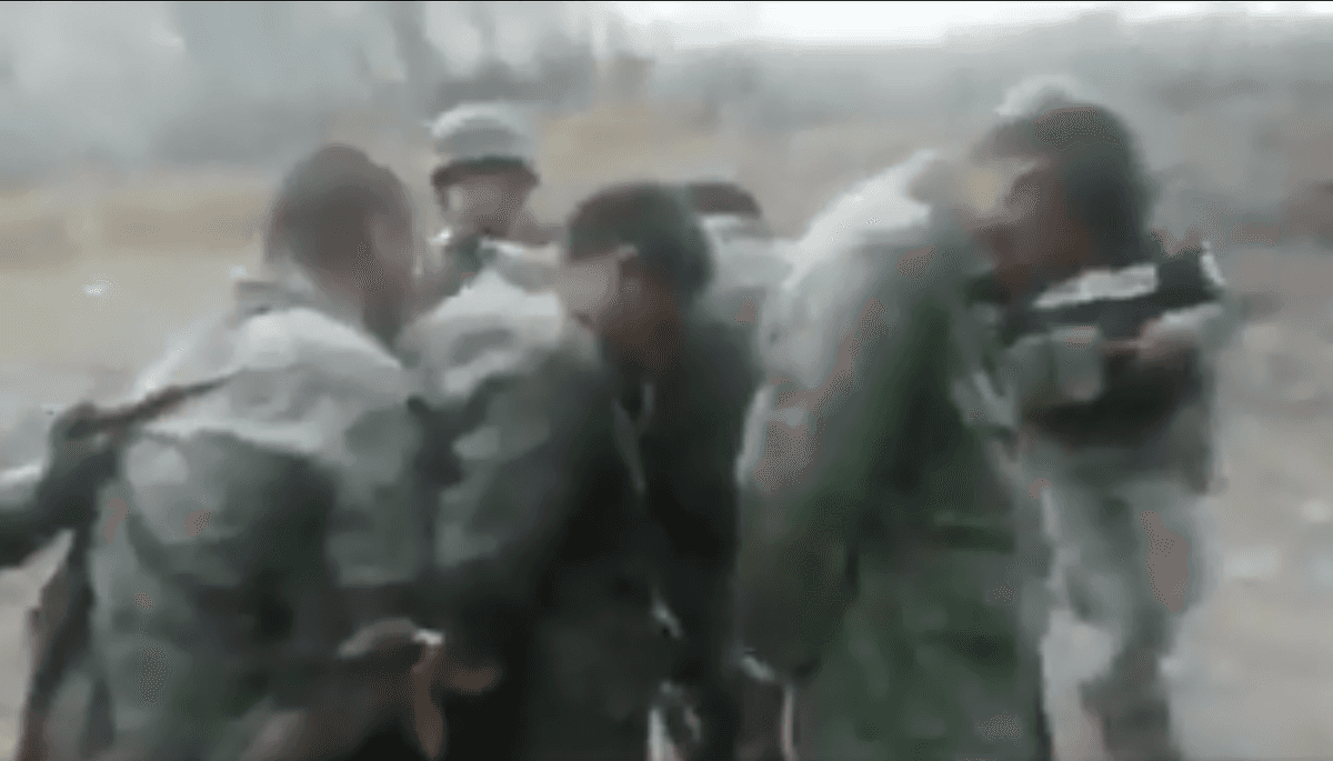 Video: Detienen a soldados que adiestraban gatilleros del Cártel de Sinaloa