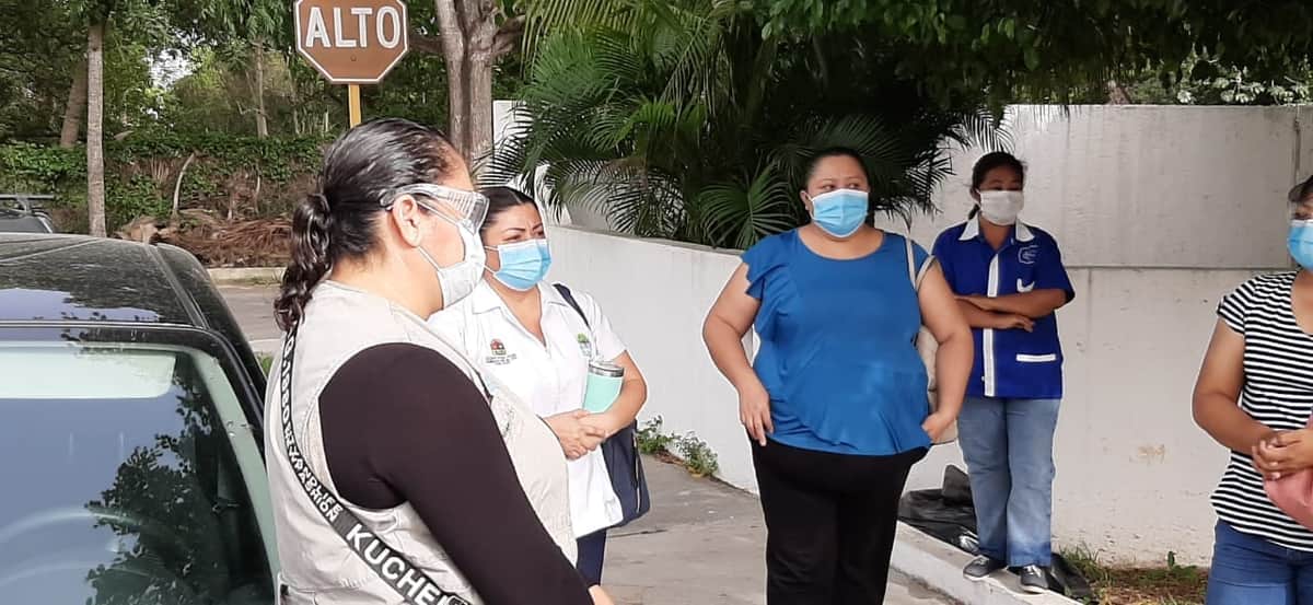 Se manifiestan en centro de salud de Chetumal