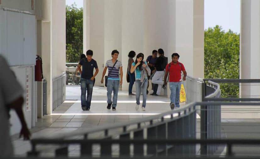 Advierten deserción escolar en universidades públicas de Quintana Roo por Covid